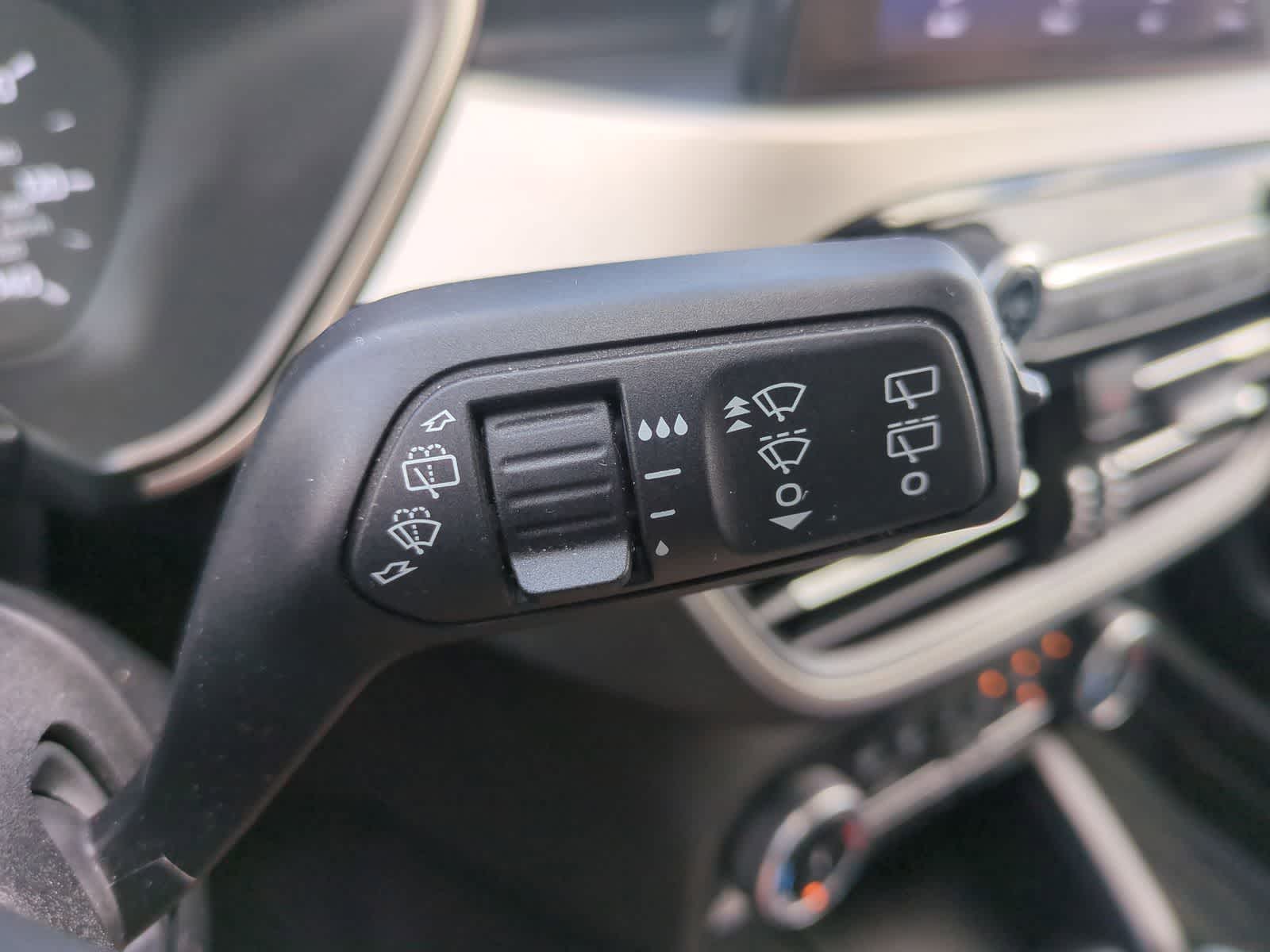 Thumbnail: 2022 Ford Escape - 25