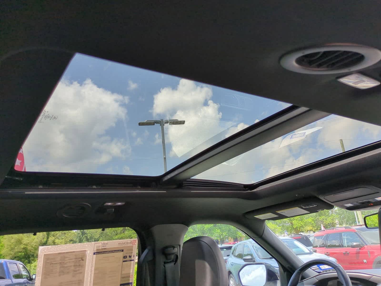 Thumbnail: 2021 Ford Explorer - 22