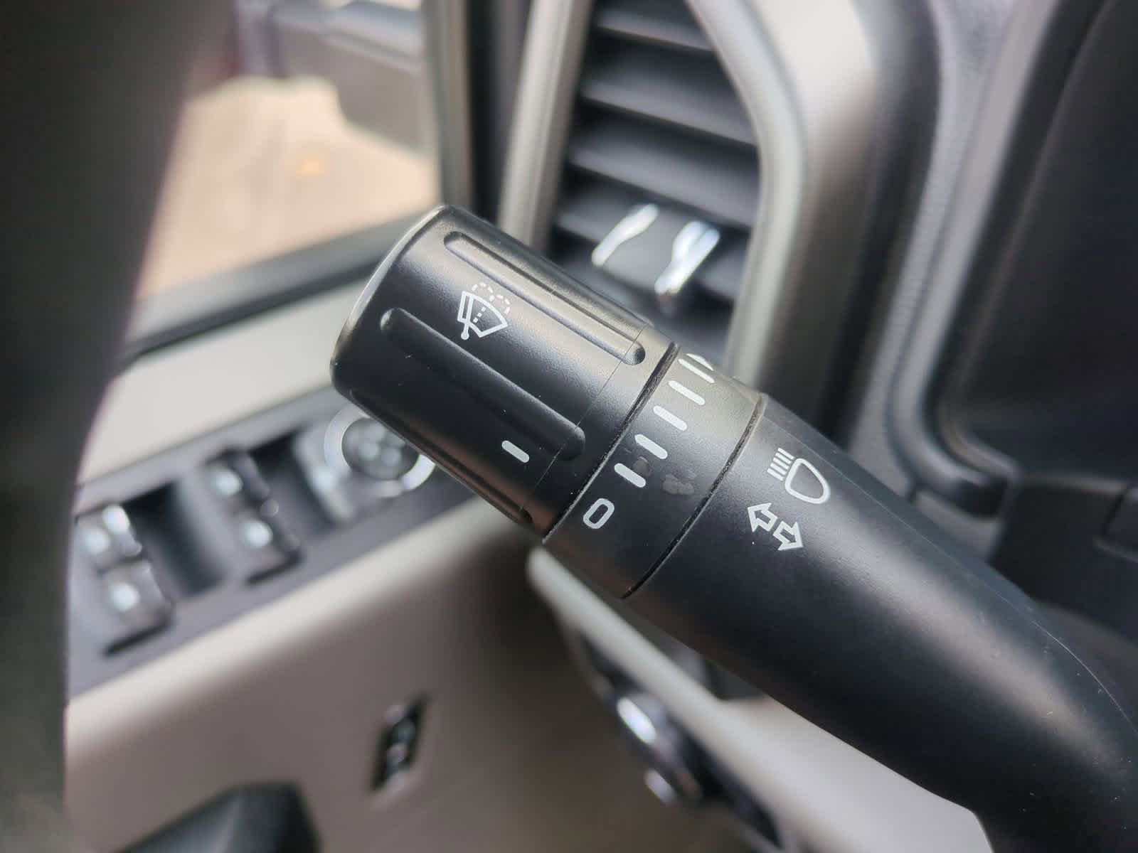 Thumbnail: 2022 Ford Econoline - 25