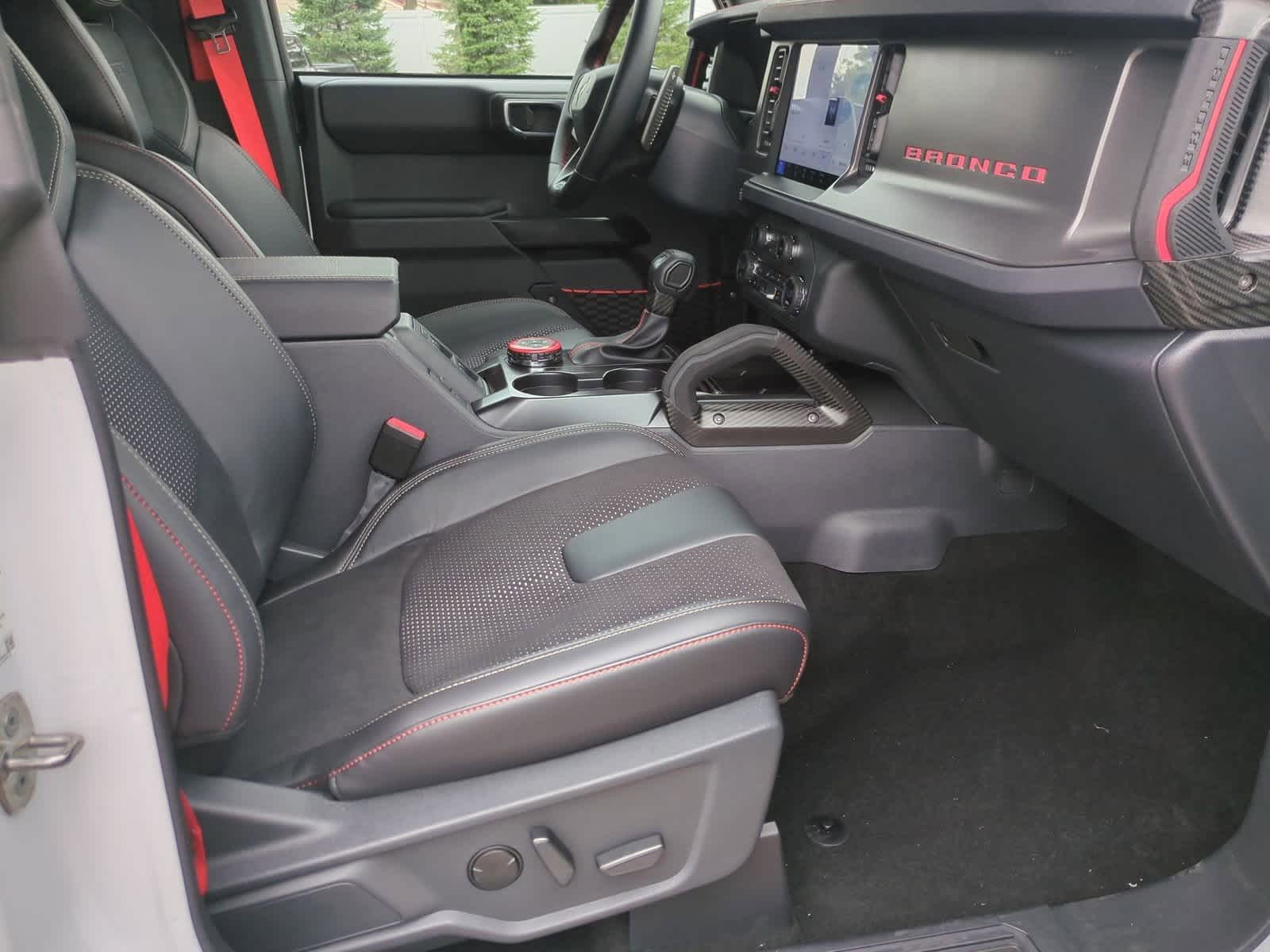 Thumbnail: 2025 Ford Bronco - 21