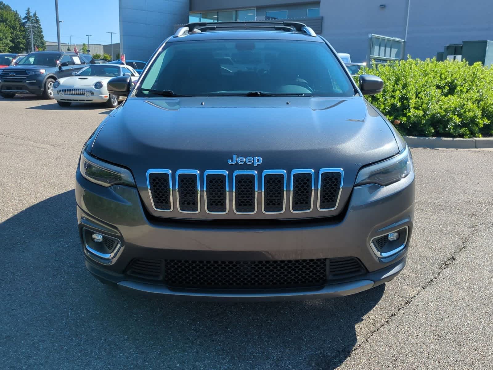 Thumbnail: 2019 Jeep Cherokee - 3
