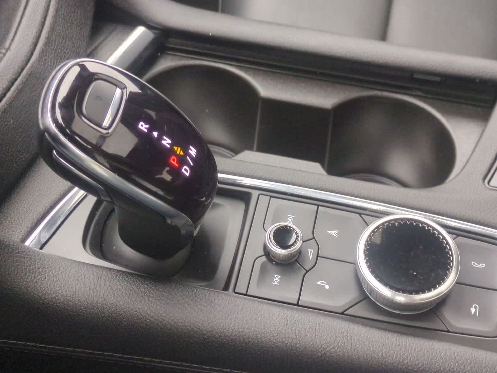 Thumbnail: 2024 Cadillac XT6 - 36