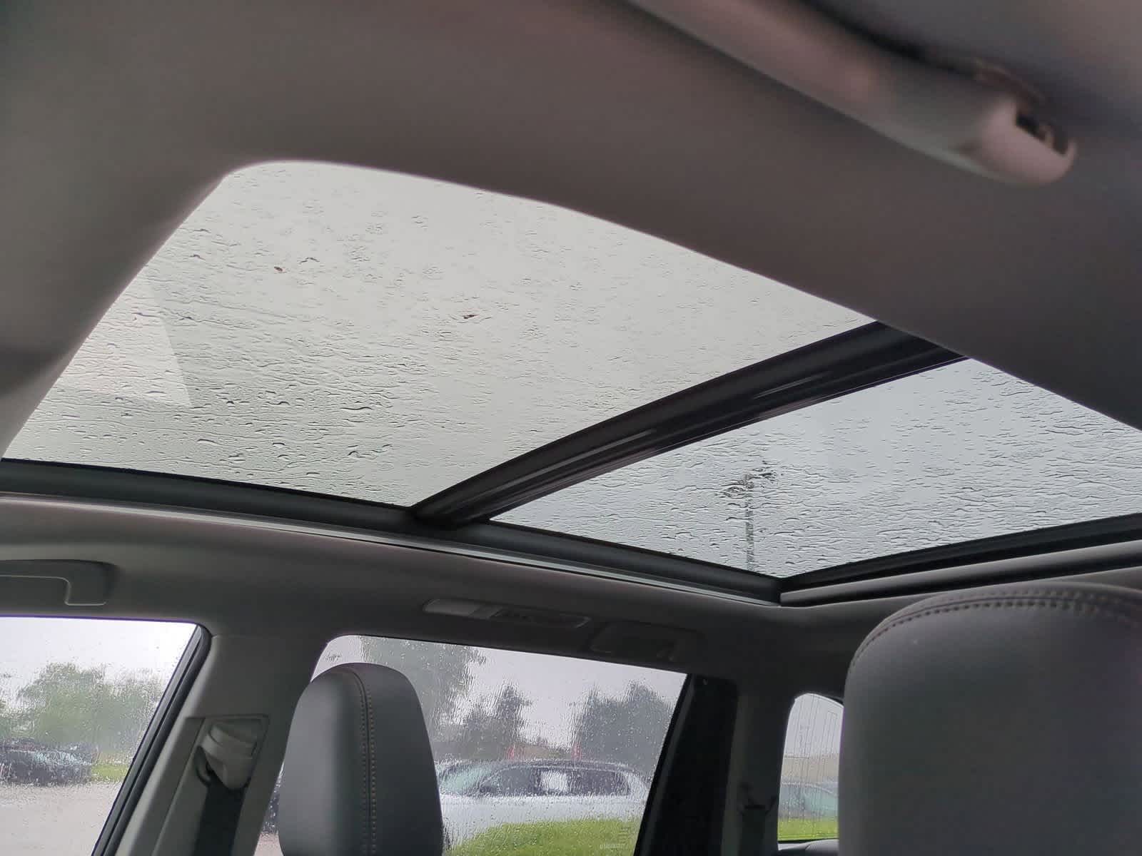 Thumbnail: 2015 Toyota Highlander - 19