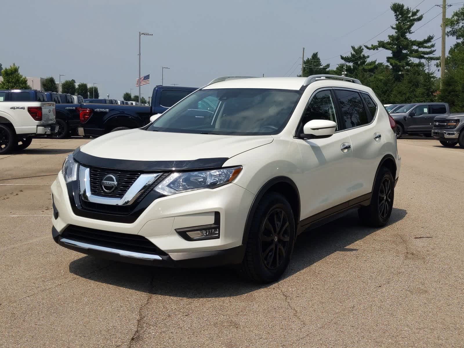 Thumbnail: 2019 Nissan Rogue - 4