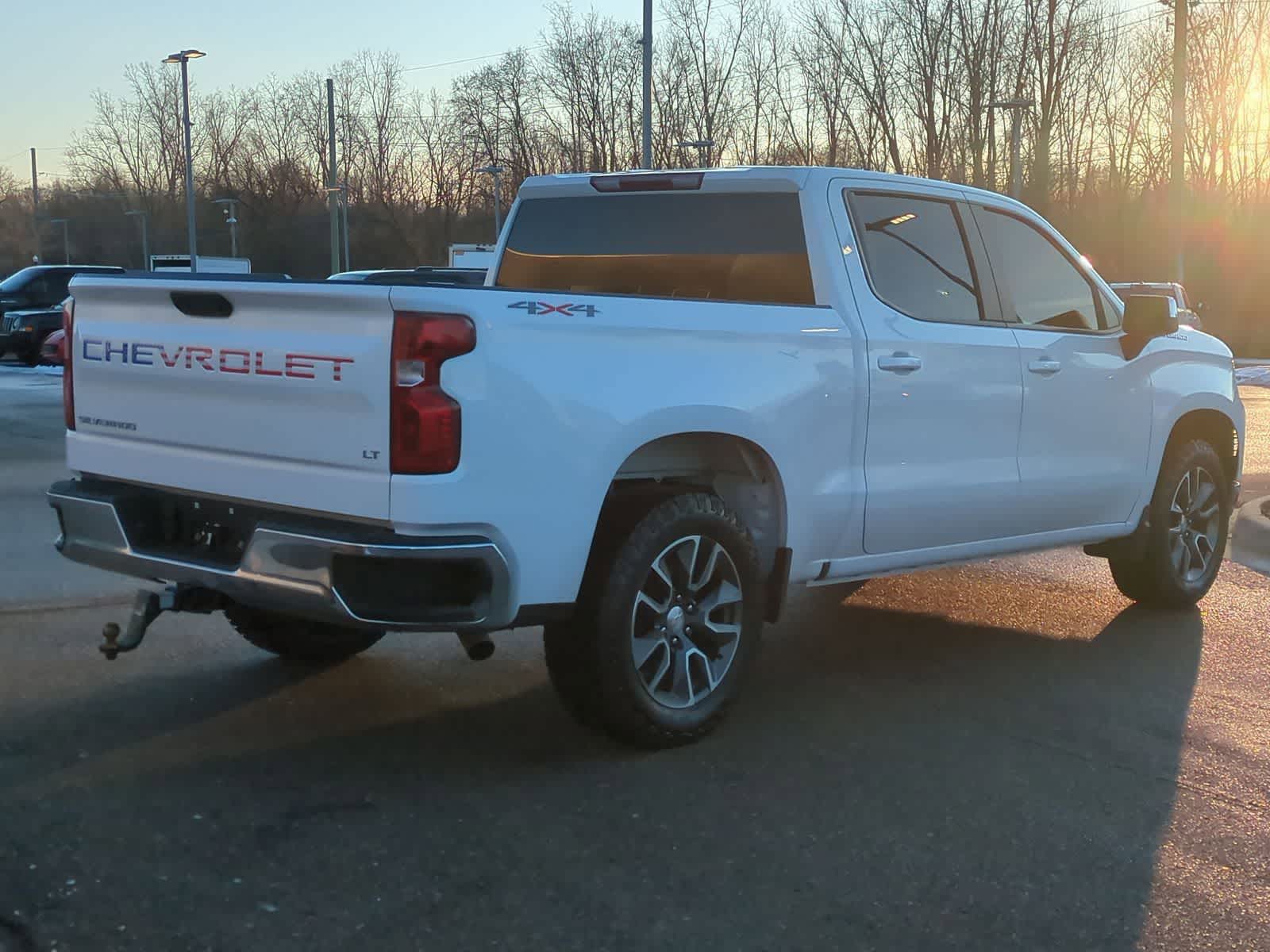 Thumbnail: 2022 Chevrolet Silverado 1500 - 8