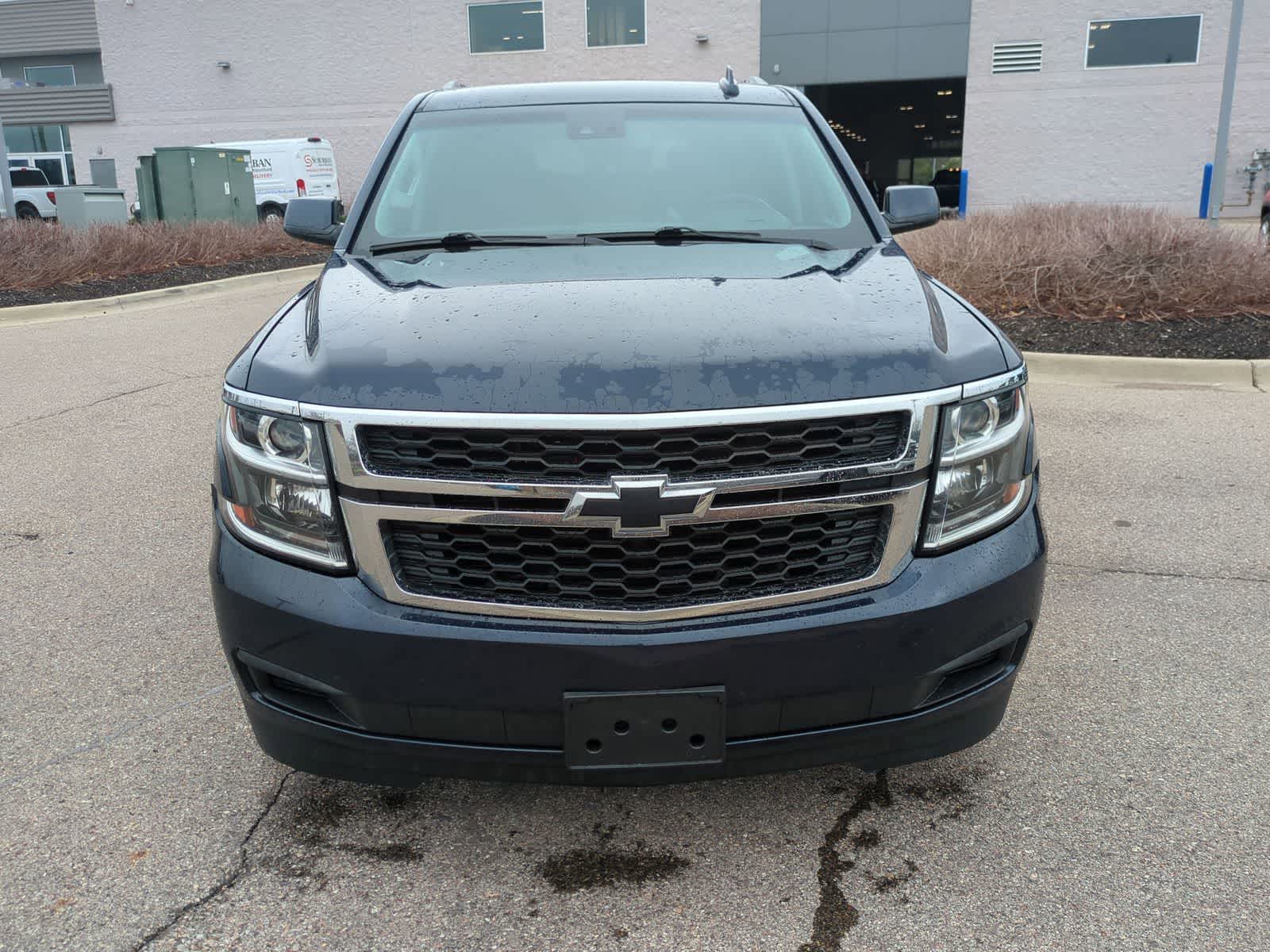 Thumbnail: 2018 Chevrolet Tahoe - 3