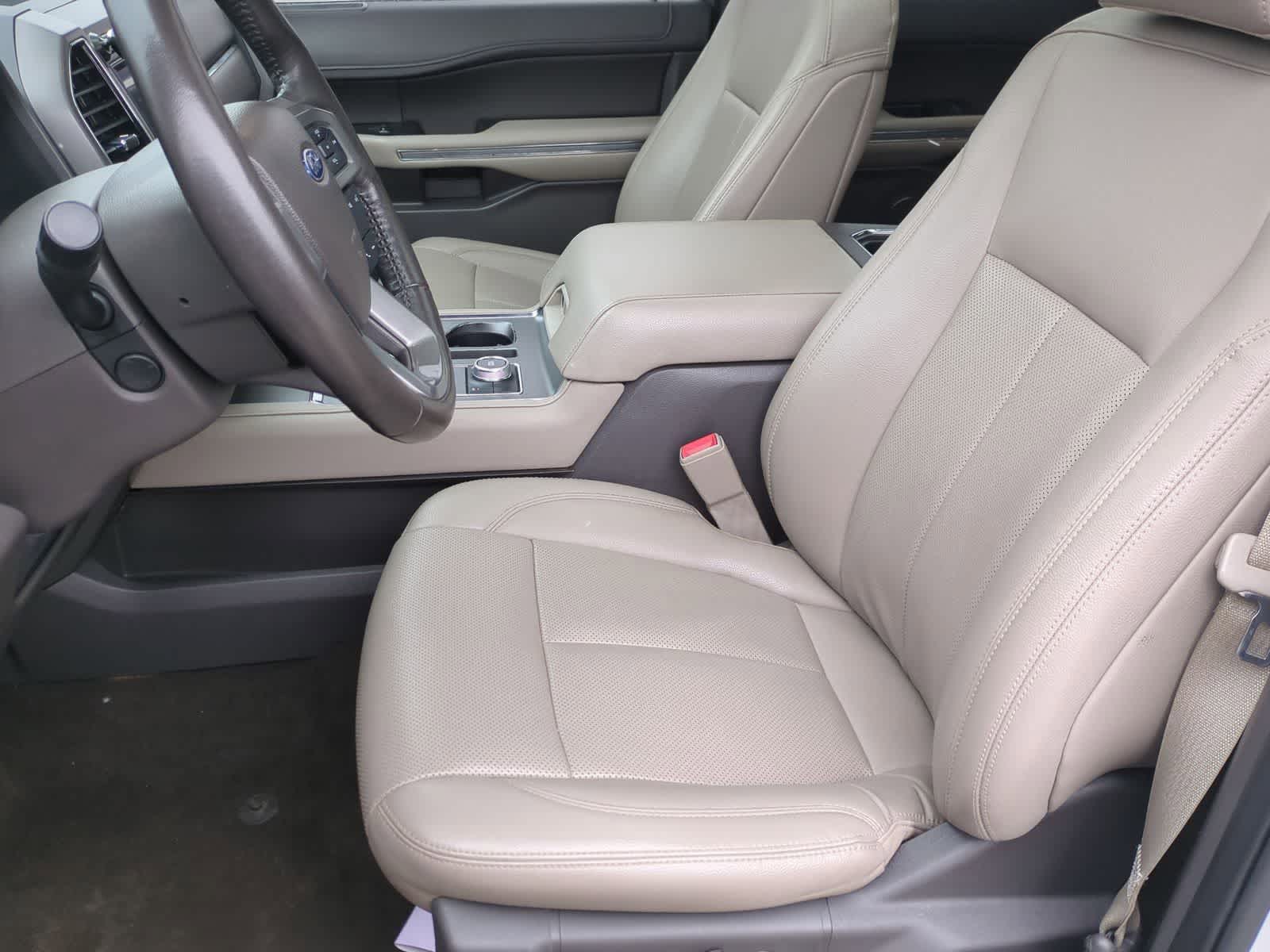 Thumbnail: 2021 Ford Expedition - 16