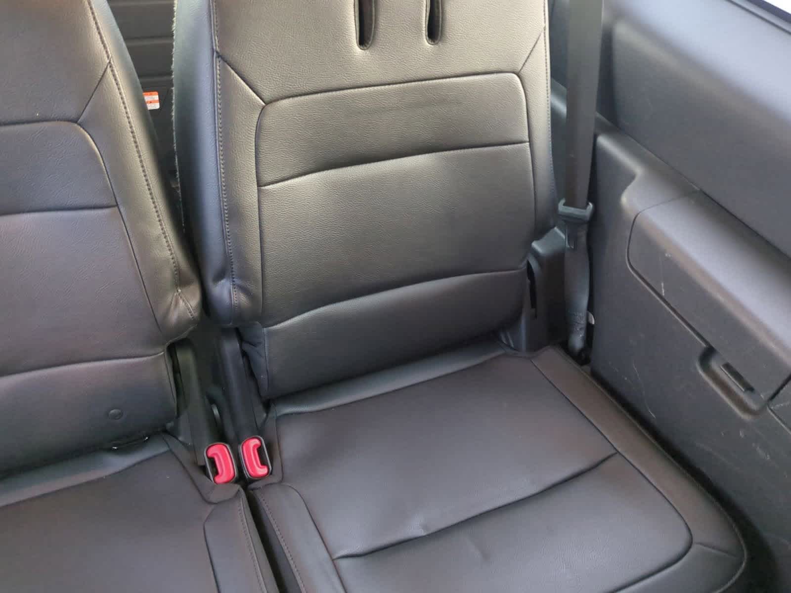 Thumbnail: 2018 Ford Flex - 21