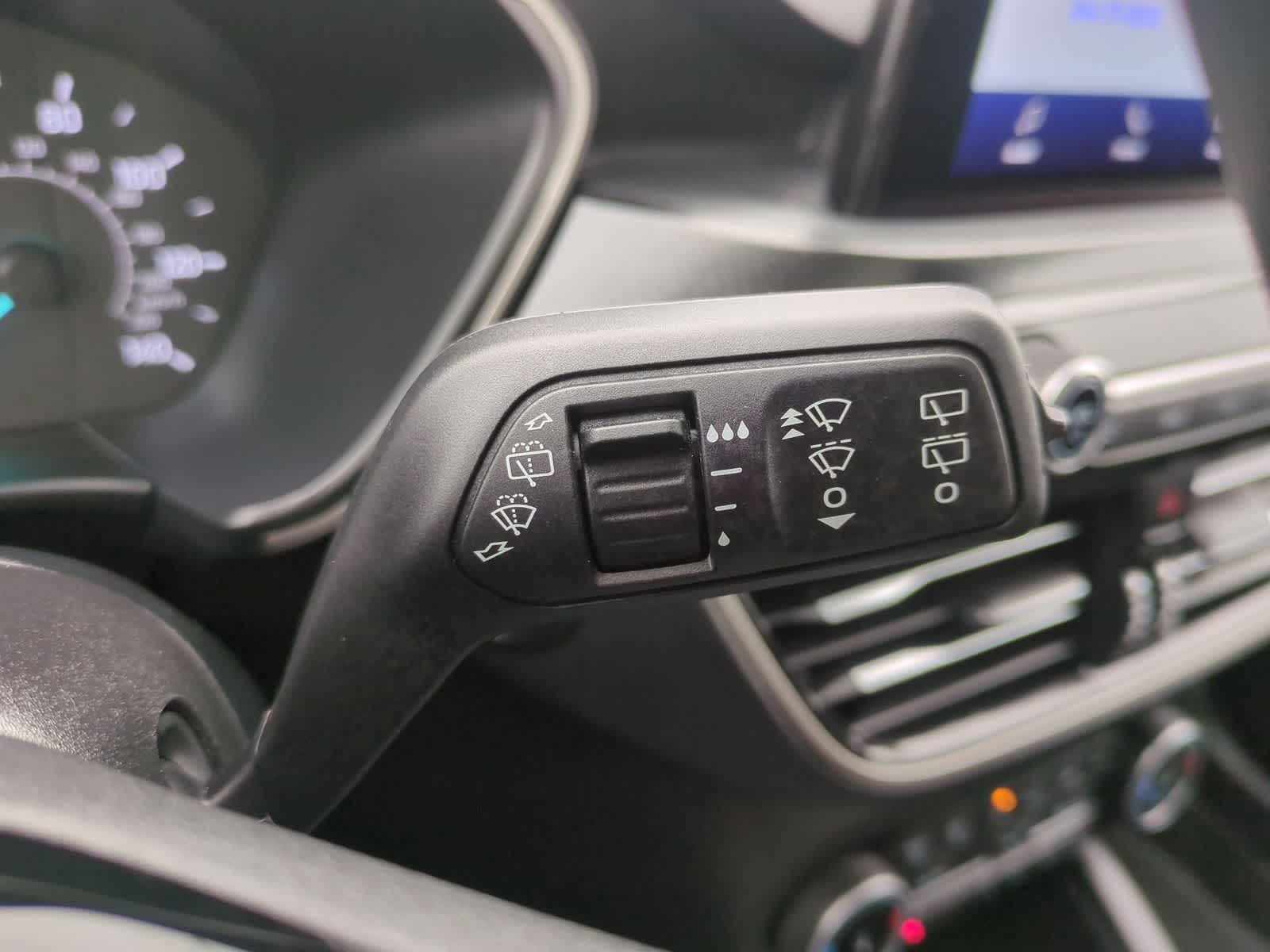 Thumbnail: 2022 Ford Escape - 27