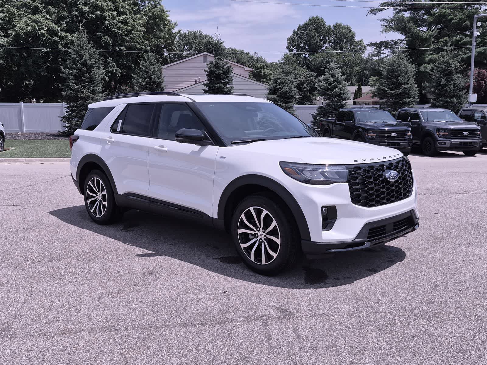 Thumbnail: 2026 Ford Explorer - 2