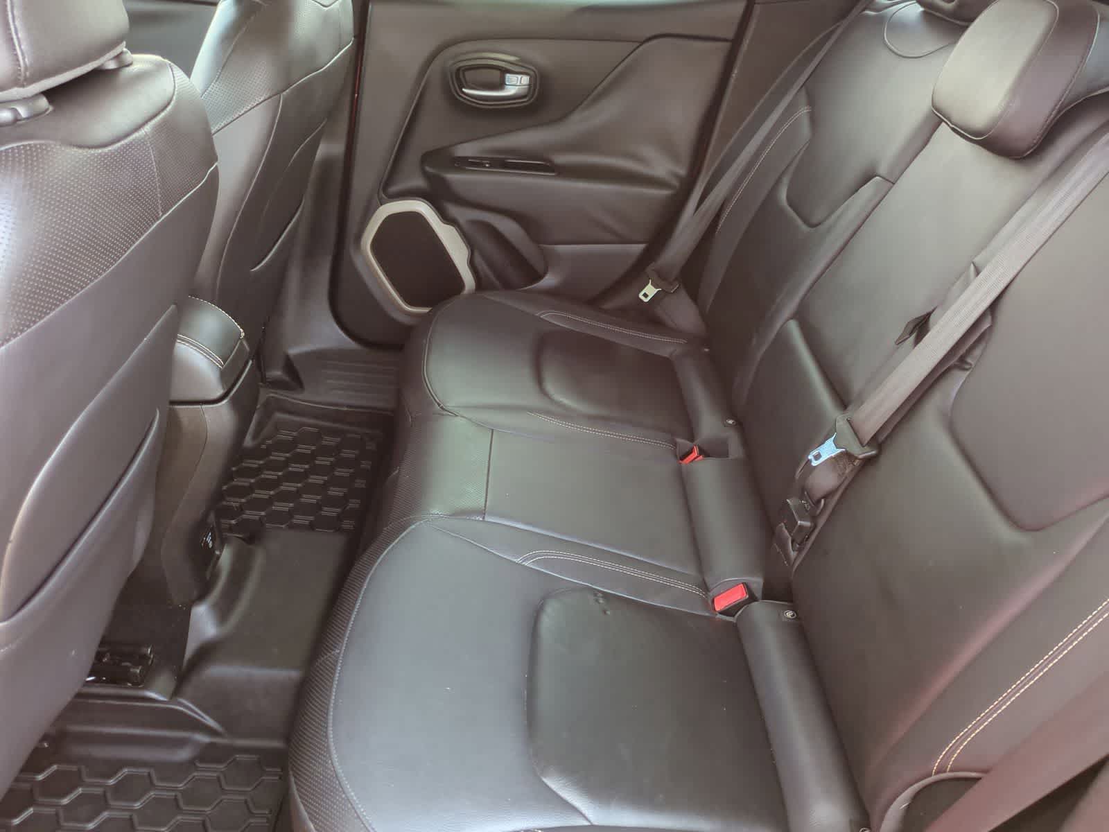 Thumbnail: 2015 Jeep Renegade - 19