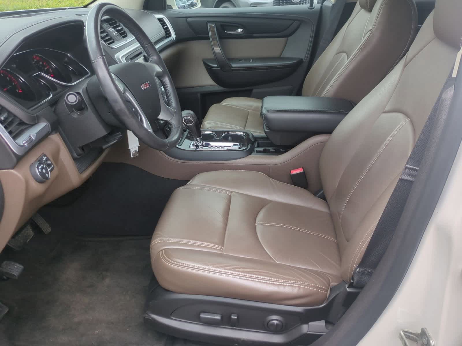 Thumbnail: 2014 GMC Acadia - 16