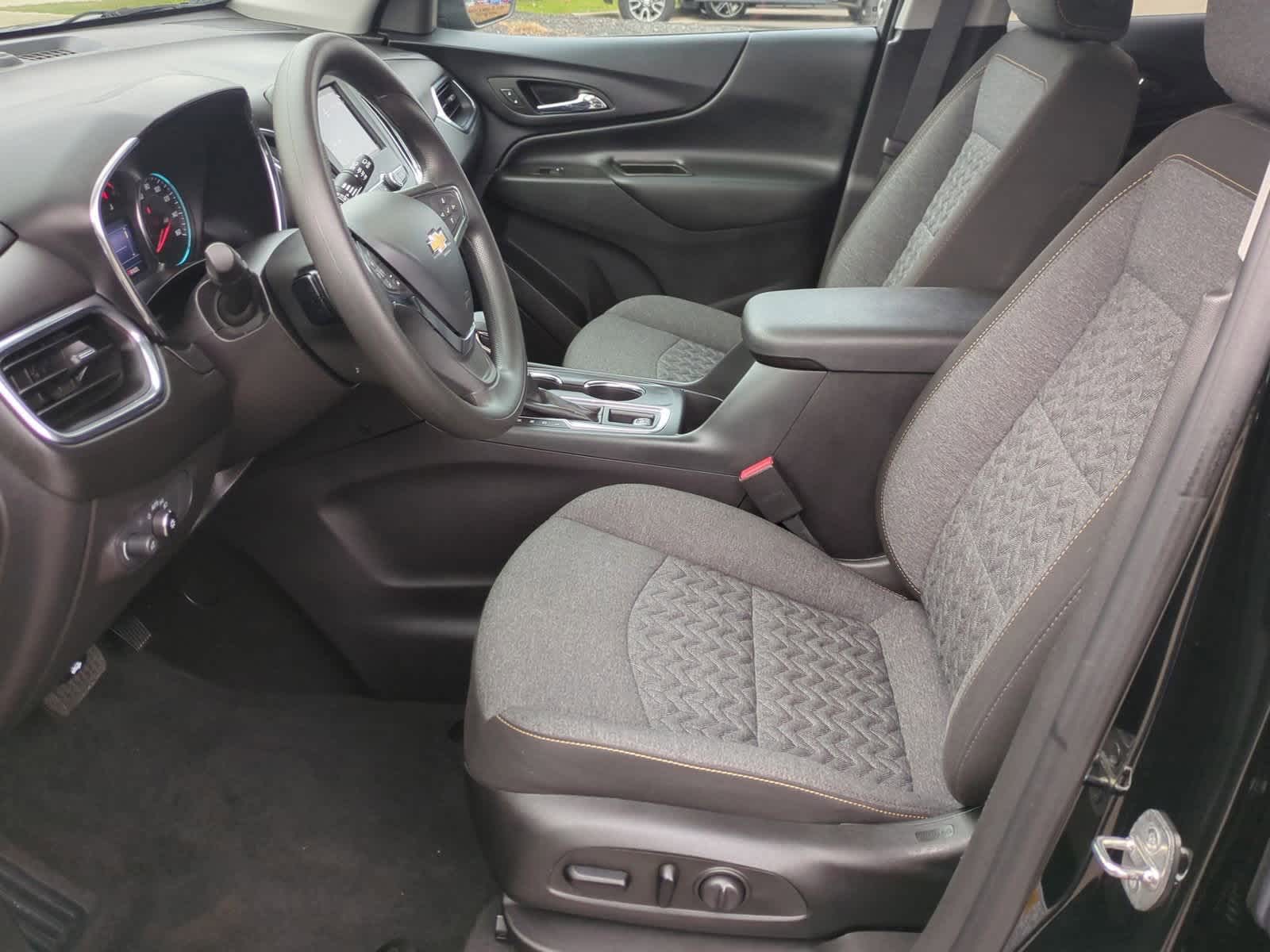 Thumbnail: 2023 Chevrolet Equinox - 16