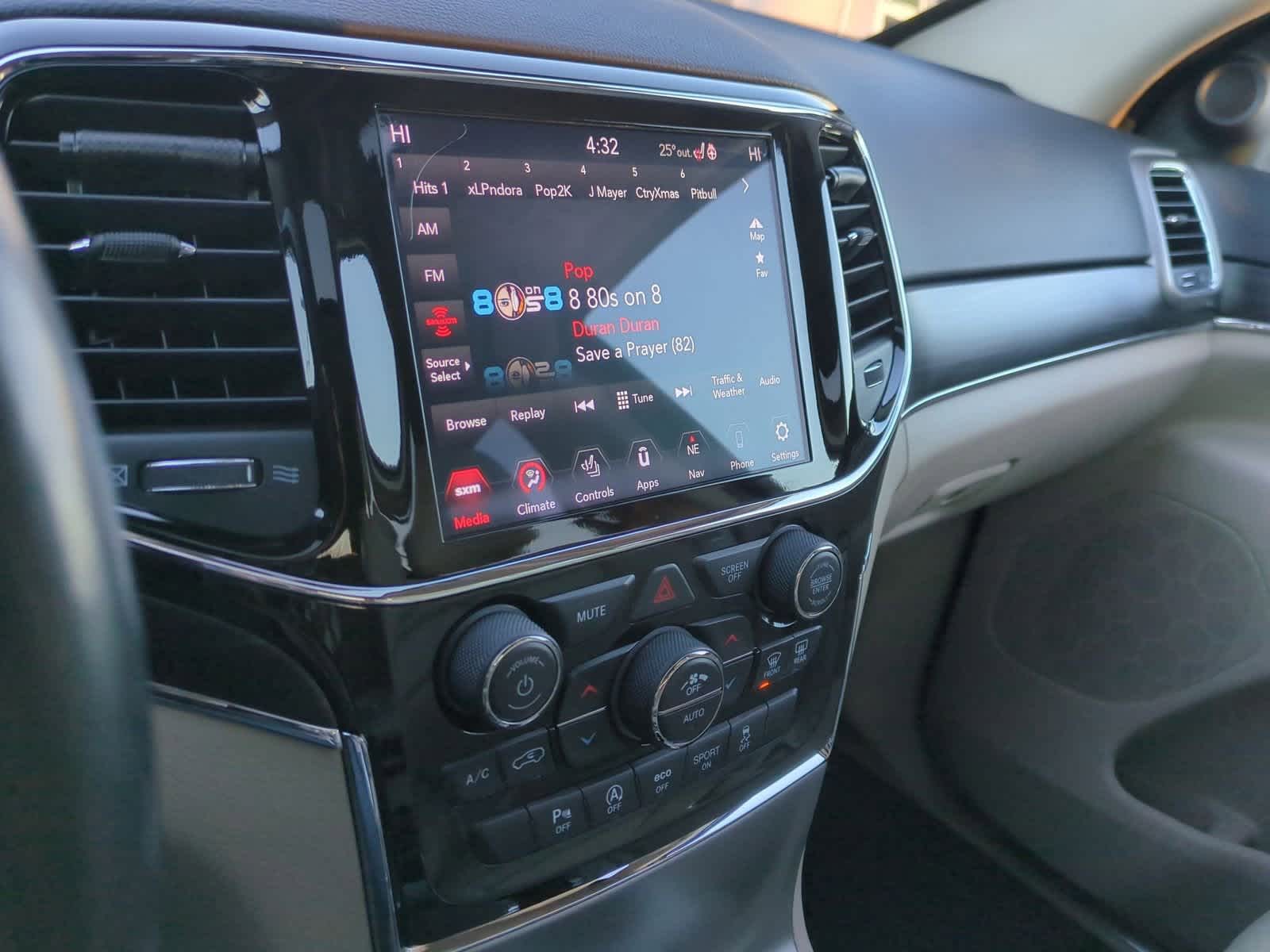 Thumbnail: 2020 Jeep Grand Cherokee - 28