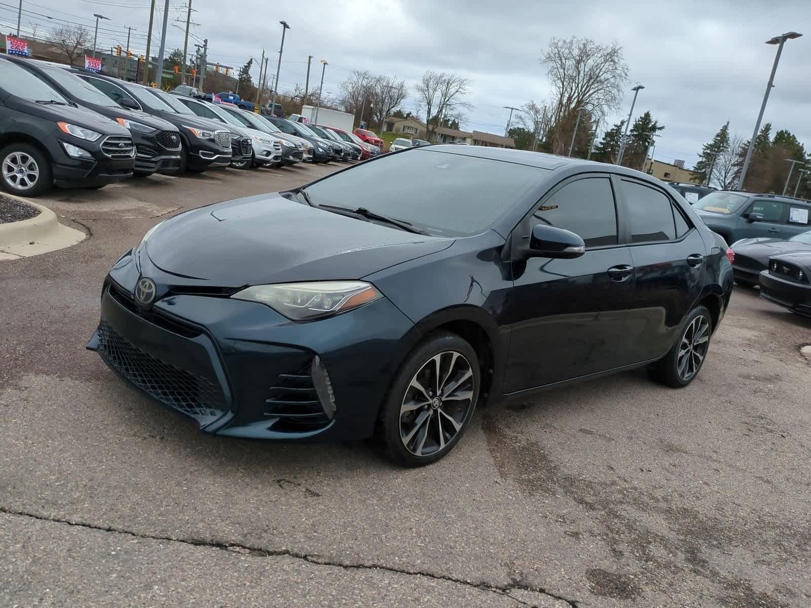 Thumbnail: 2018 Toyota Corolla - 4