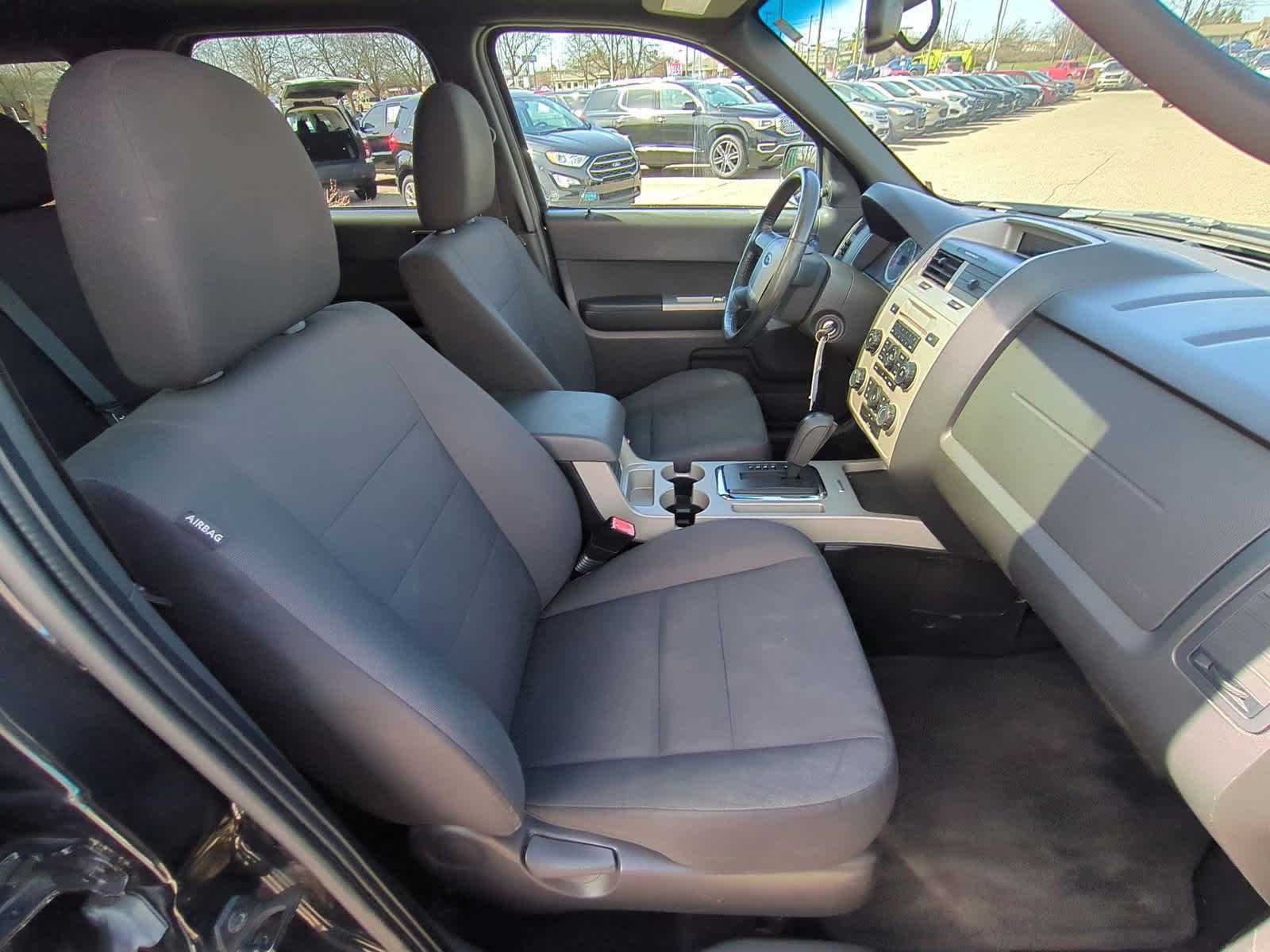 2011 Ford Escape XLT 23