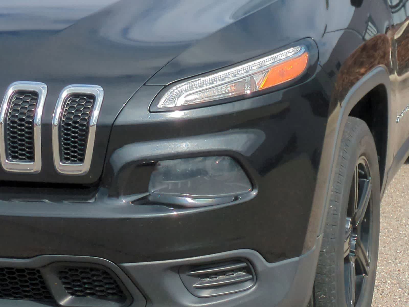 Thumbnail: 2014 Jeep Cherokee - 11