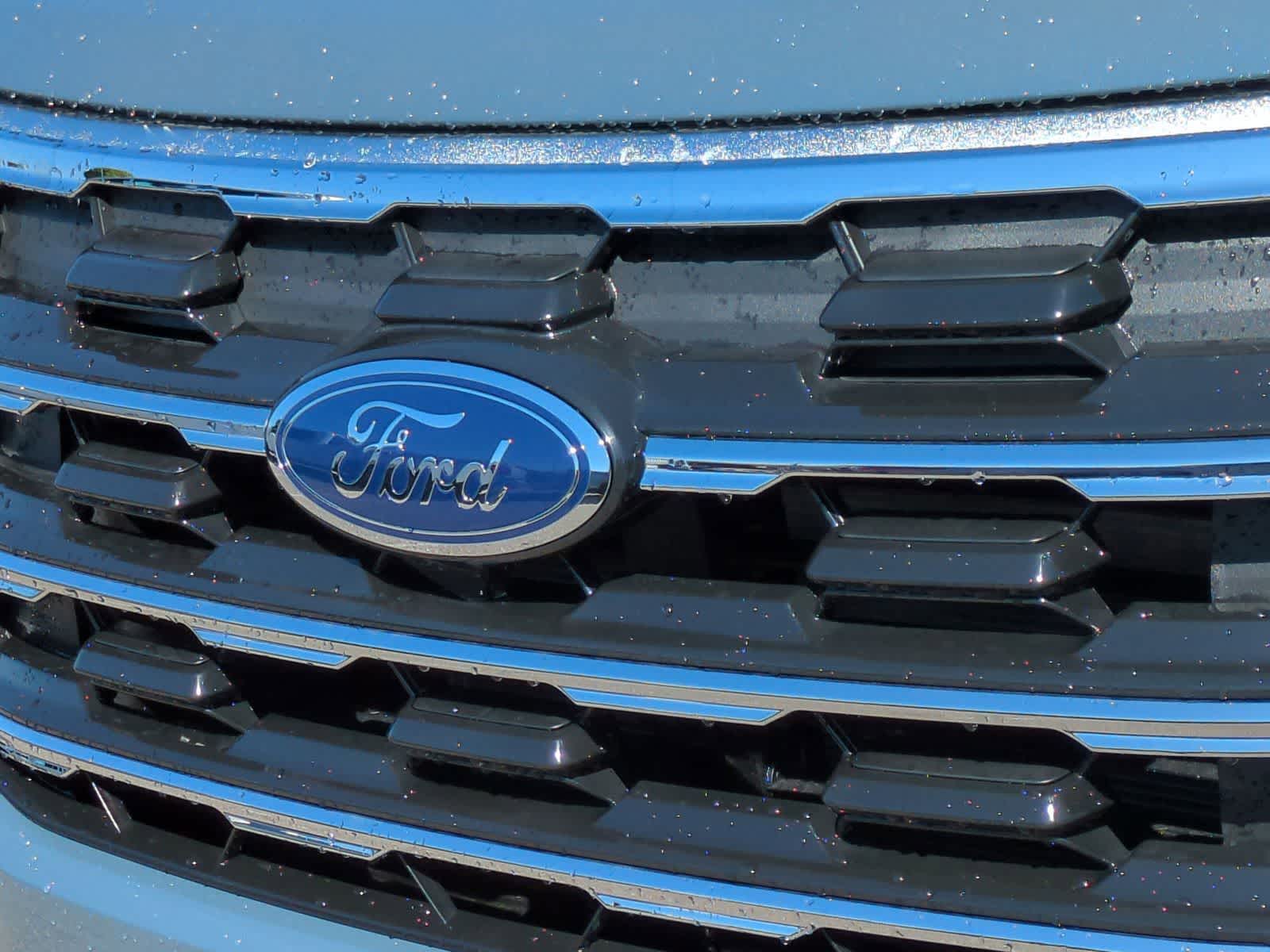 Thumbnail: 2026 Ford Explorer - 12