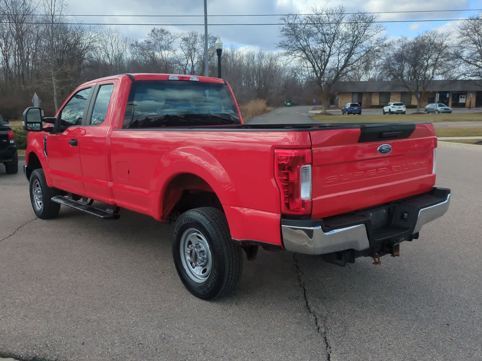 Thumbnail: 2019 Ford Econoline - 6