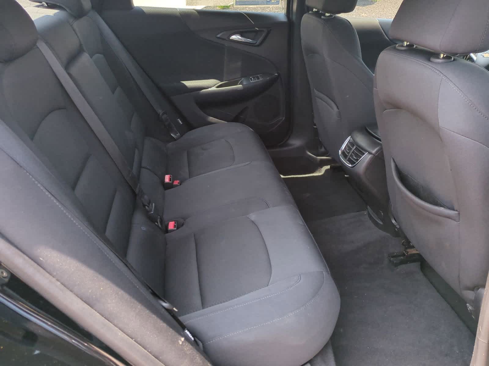 Thumbnail: 2016 Chevrolet Malibu - 20