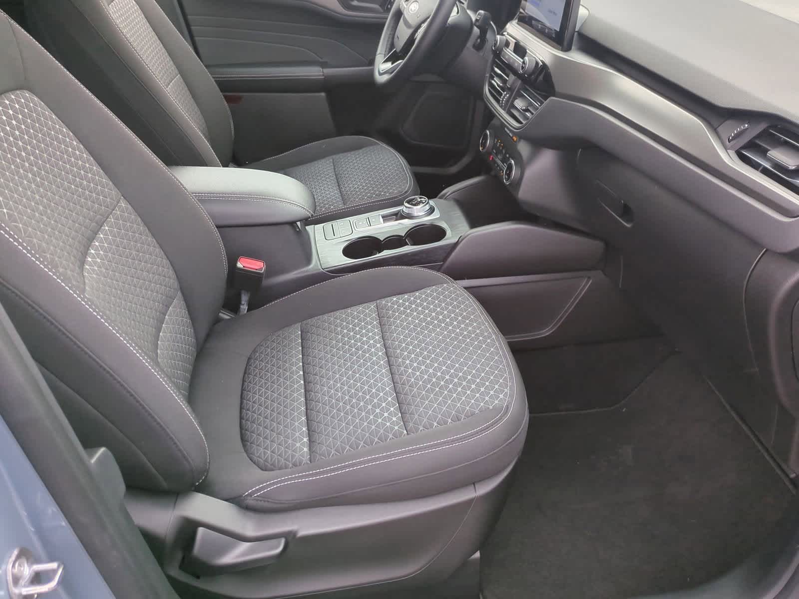 Thumbnail: 2023 Ford Escape - 21