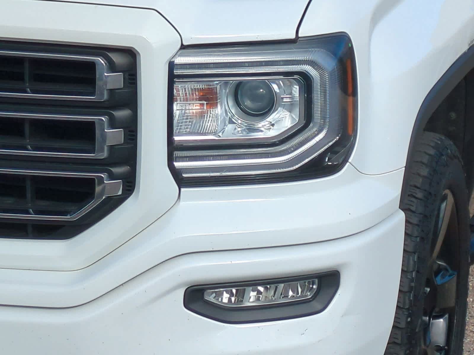 Thumbnail: 2018 GMC Sierra 1500 - 11