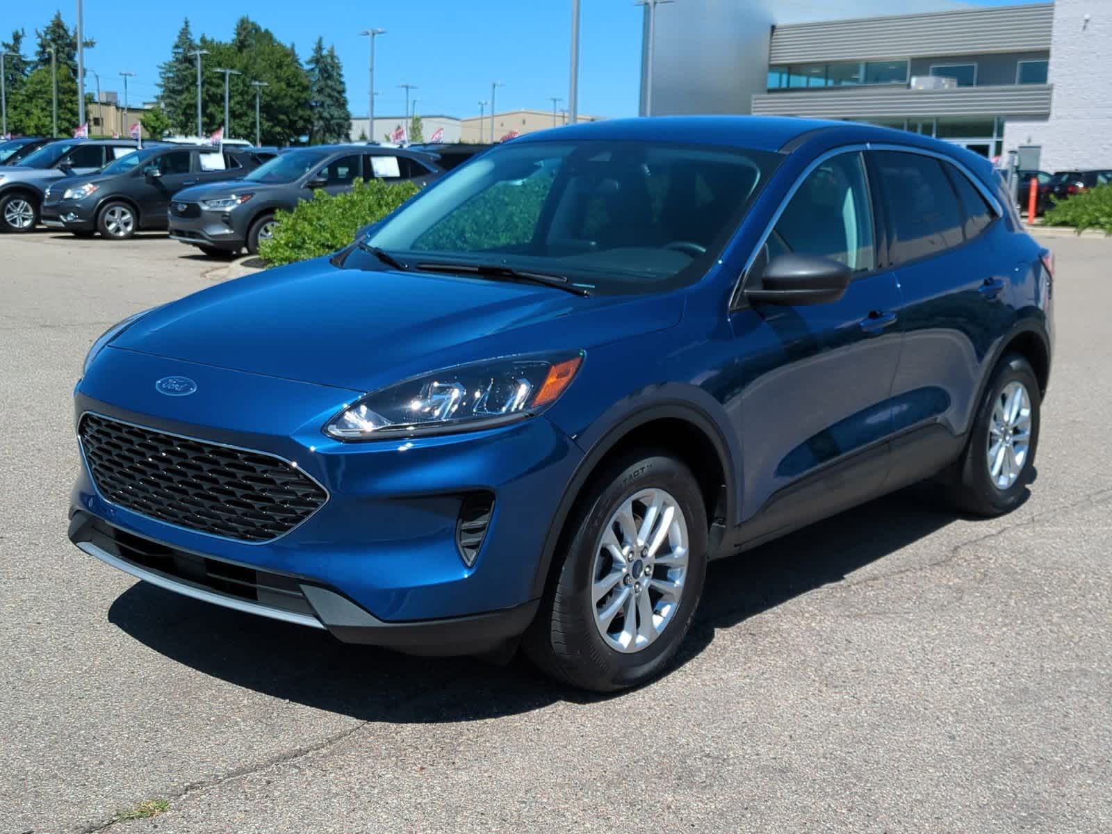 Thumbnail: 2022 Ford Escape - 4