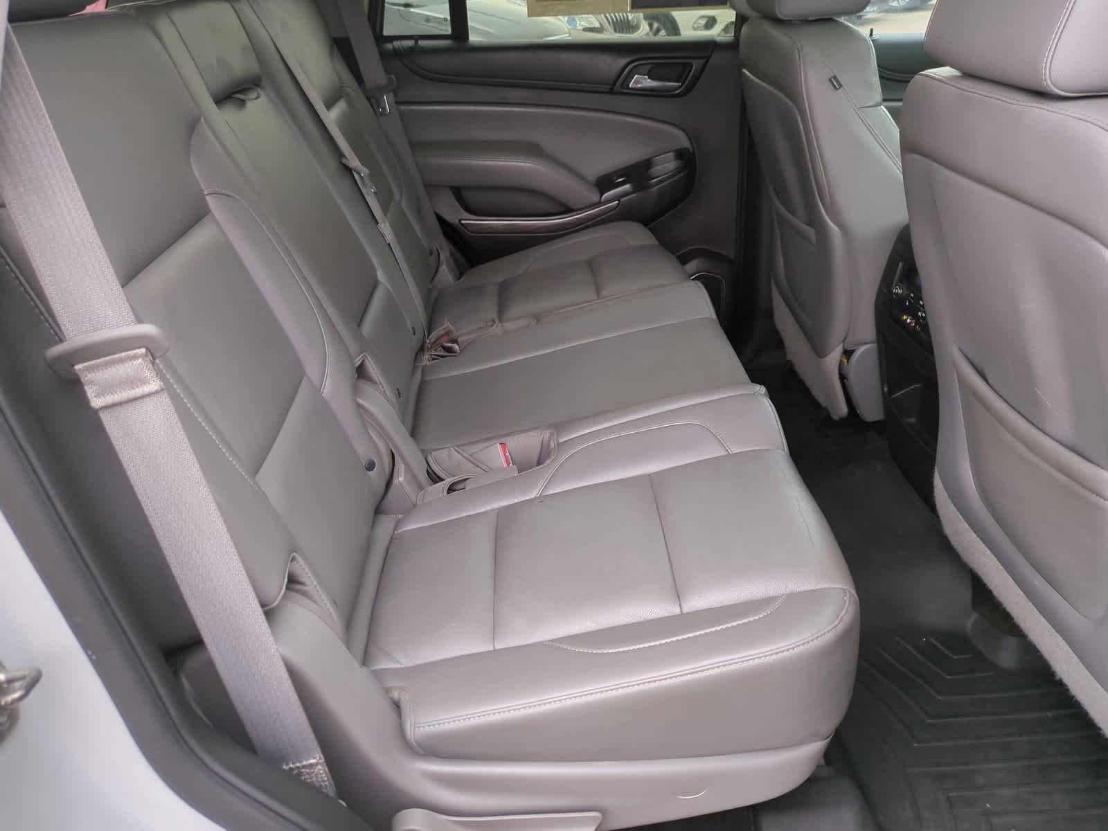 Thumbnail: 2015 Chevrolet Tahoe - 21