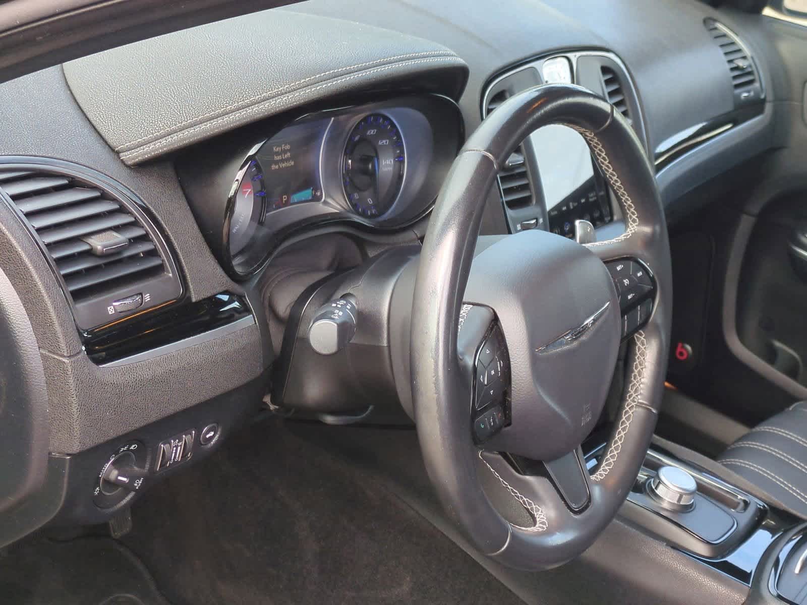 Thumbnail: 2018 Chrysler 300 - 10