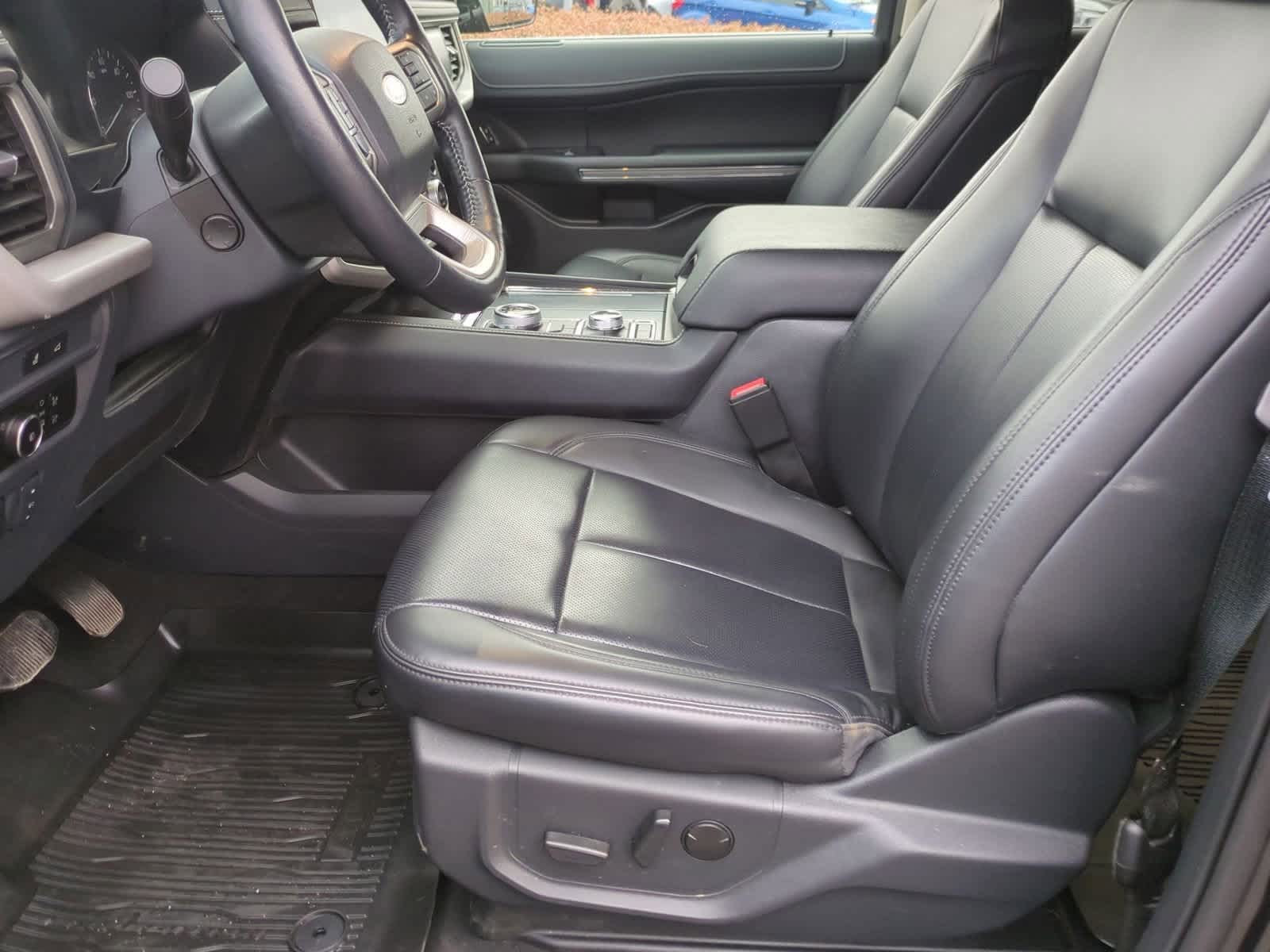 Thumbnail: 2023 Ford Expedition MAX - 16