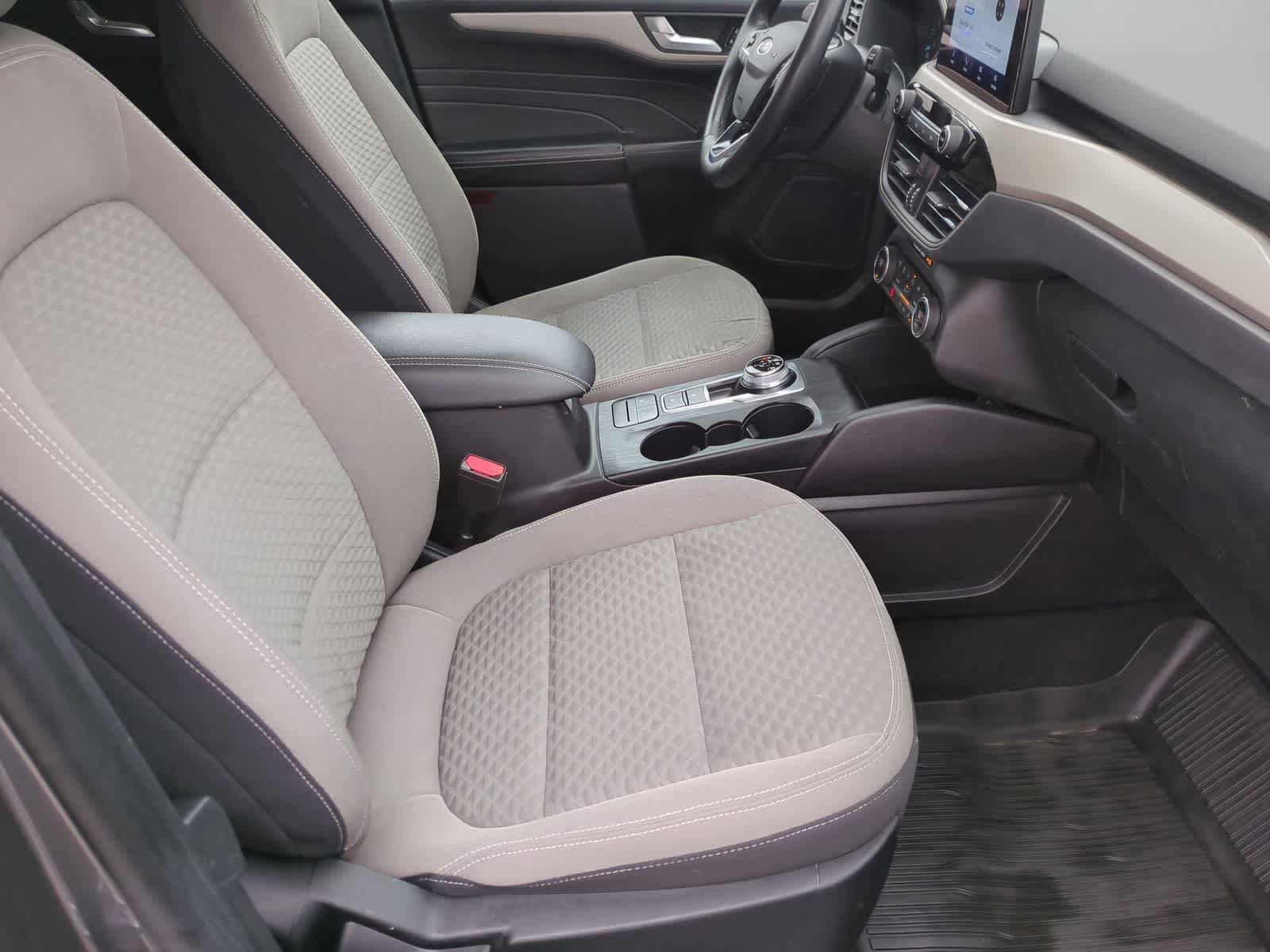 Thumbnail: 2021 Ford Escape - 21