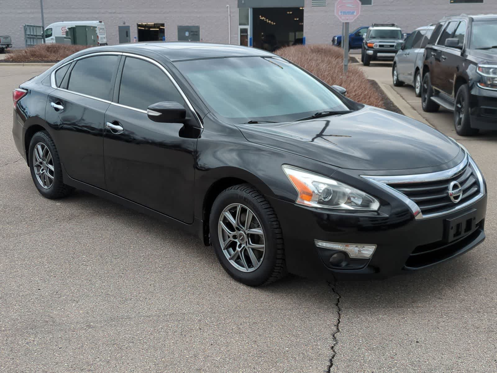 Thumbnail: 2015 Nissan Altima - 2