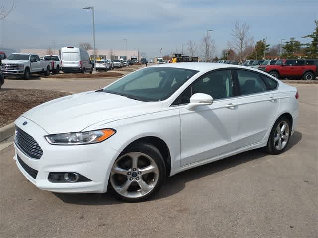 2016 Ford Fusion SE -
                Waterford, MI