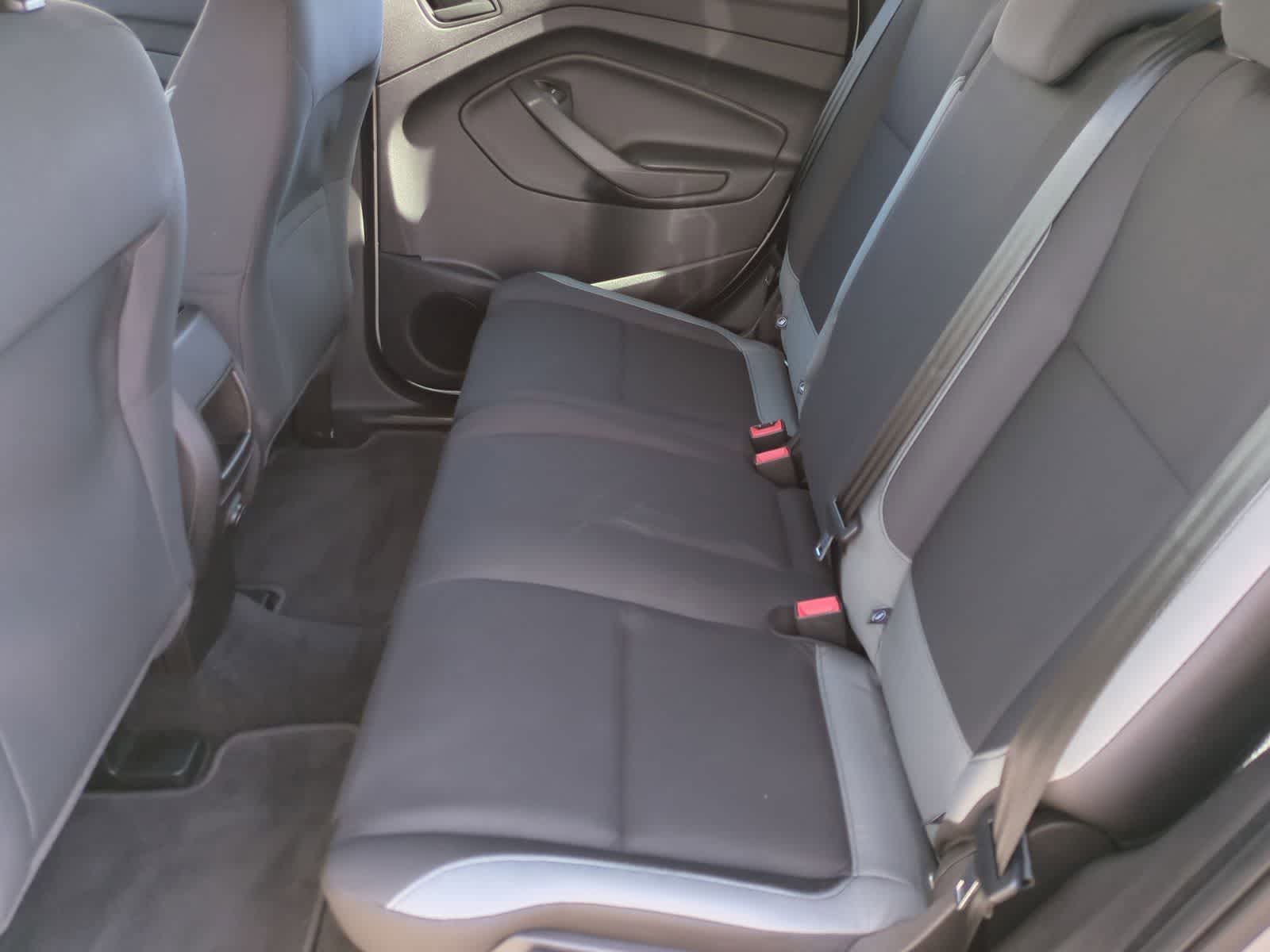 Thumbnail: 2016 Ford Escape - 19