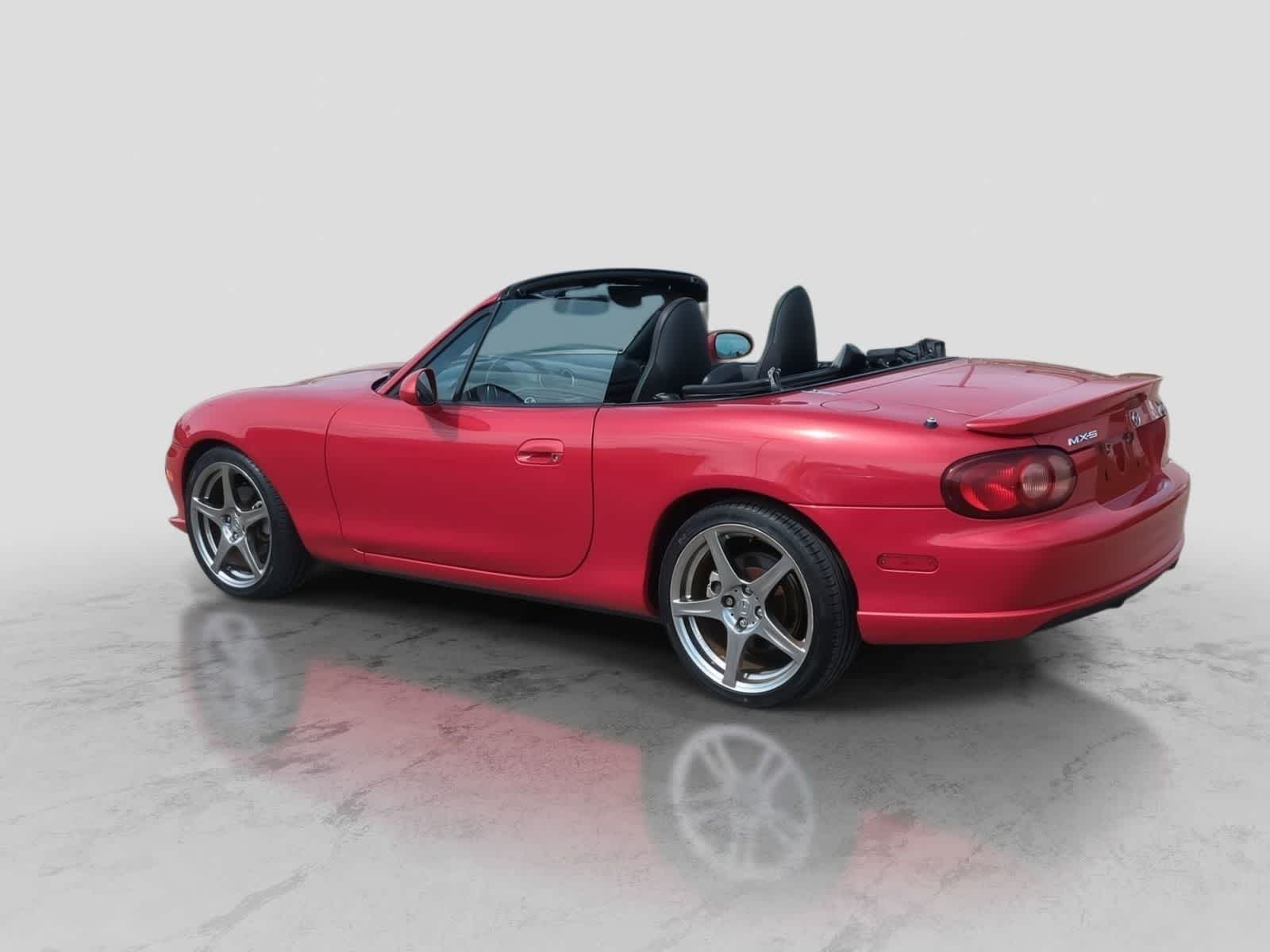 Thumbnail: 2004 Mazda MX-5 Miata - 4