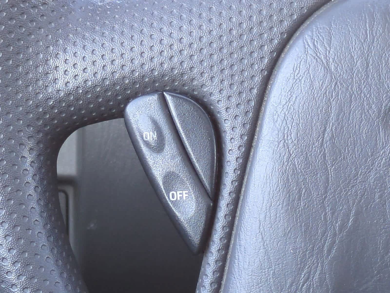 Thumbnail: 2006 Ford Escape - 25