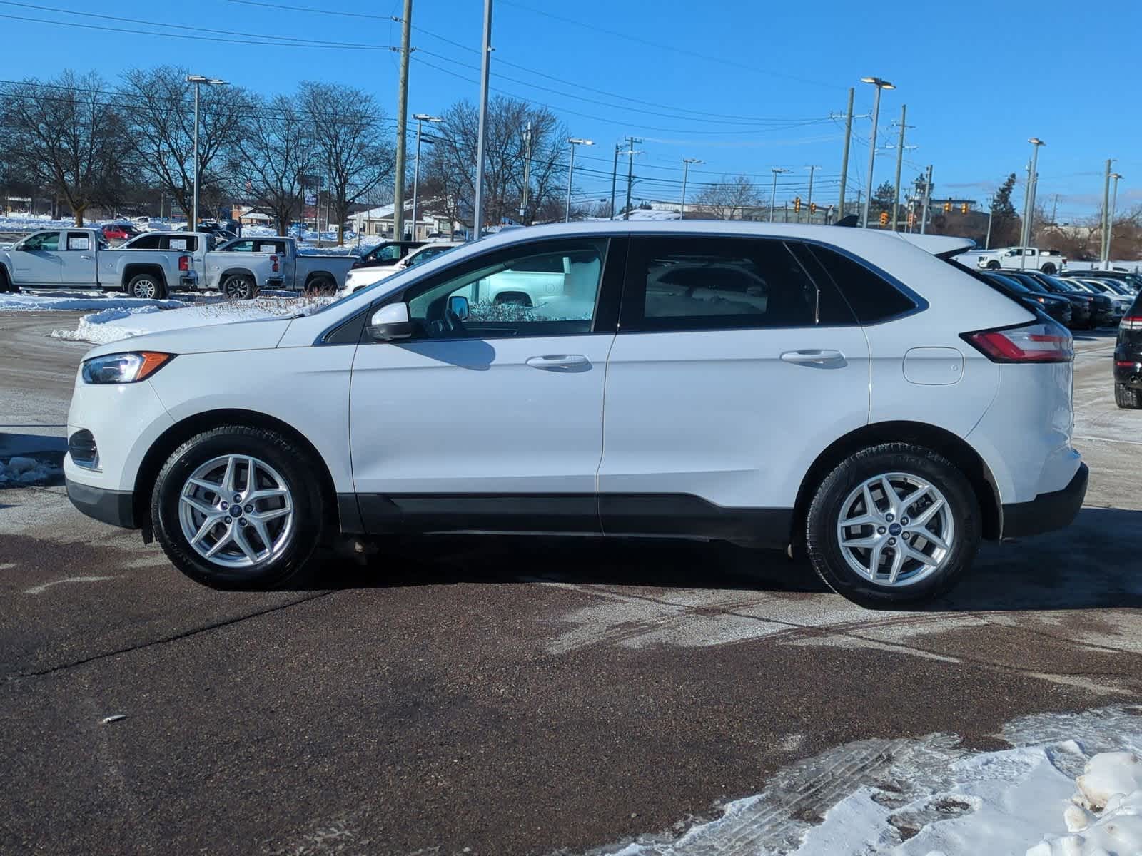 Thumbnail: 2022 Ford Edge - 5