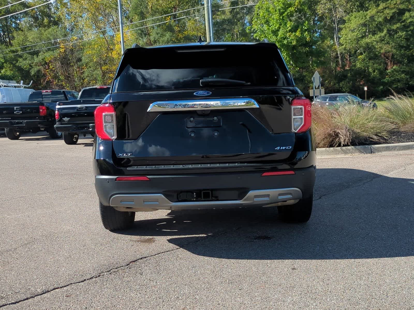 Thumbnail: 2022 Ford Explorer - 7