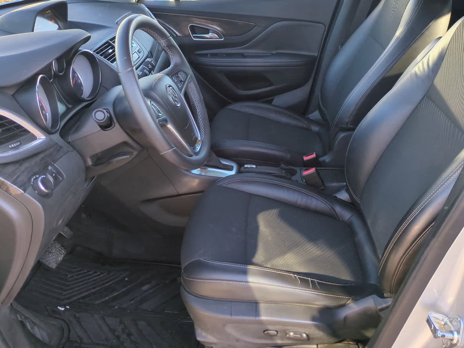 Thumbnail: 2014 Buick Encore - 15