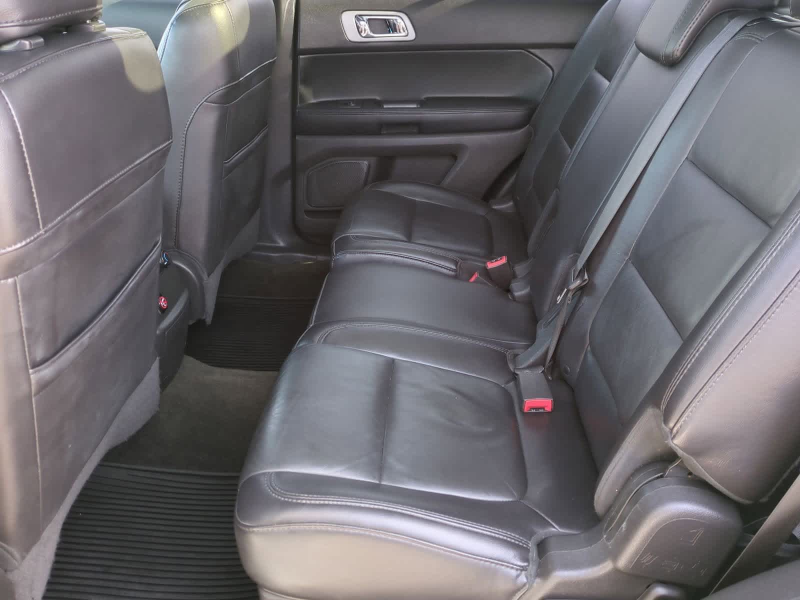 Thumbnail: 2014 Ford Explorer - 20