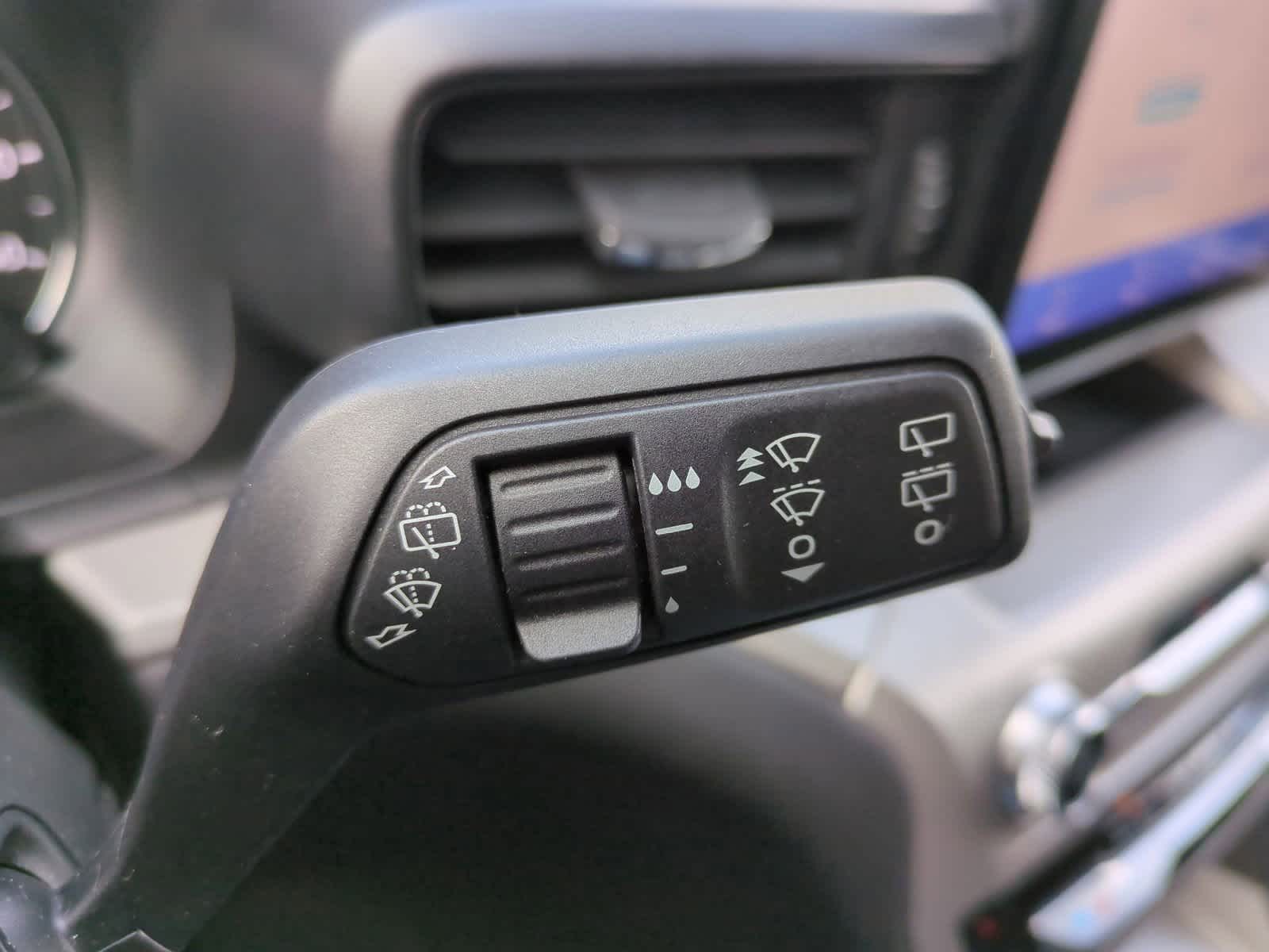 Thumbnail: 2023 Ford Explorer - 27