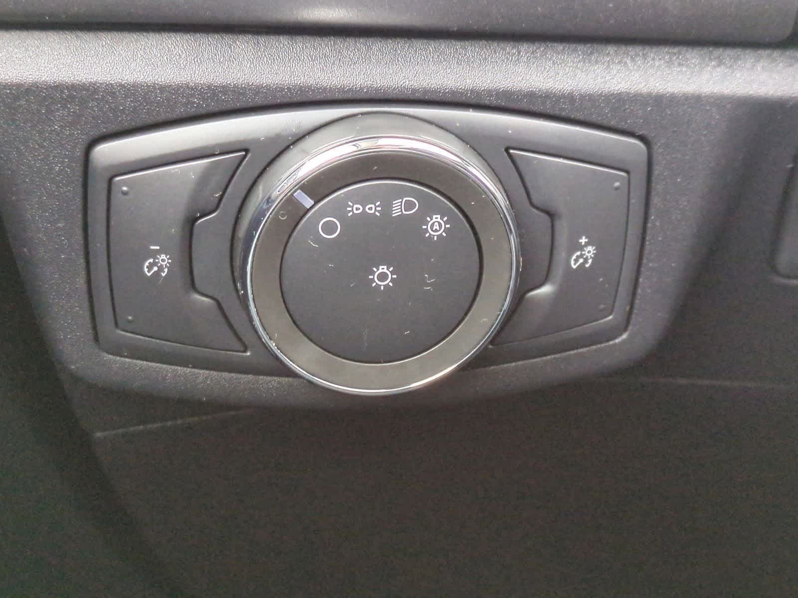 Thumbnail: 2020 Ford Fusion - 28