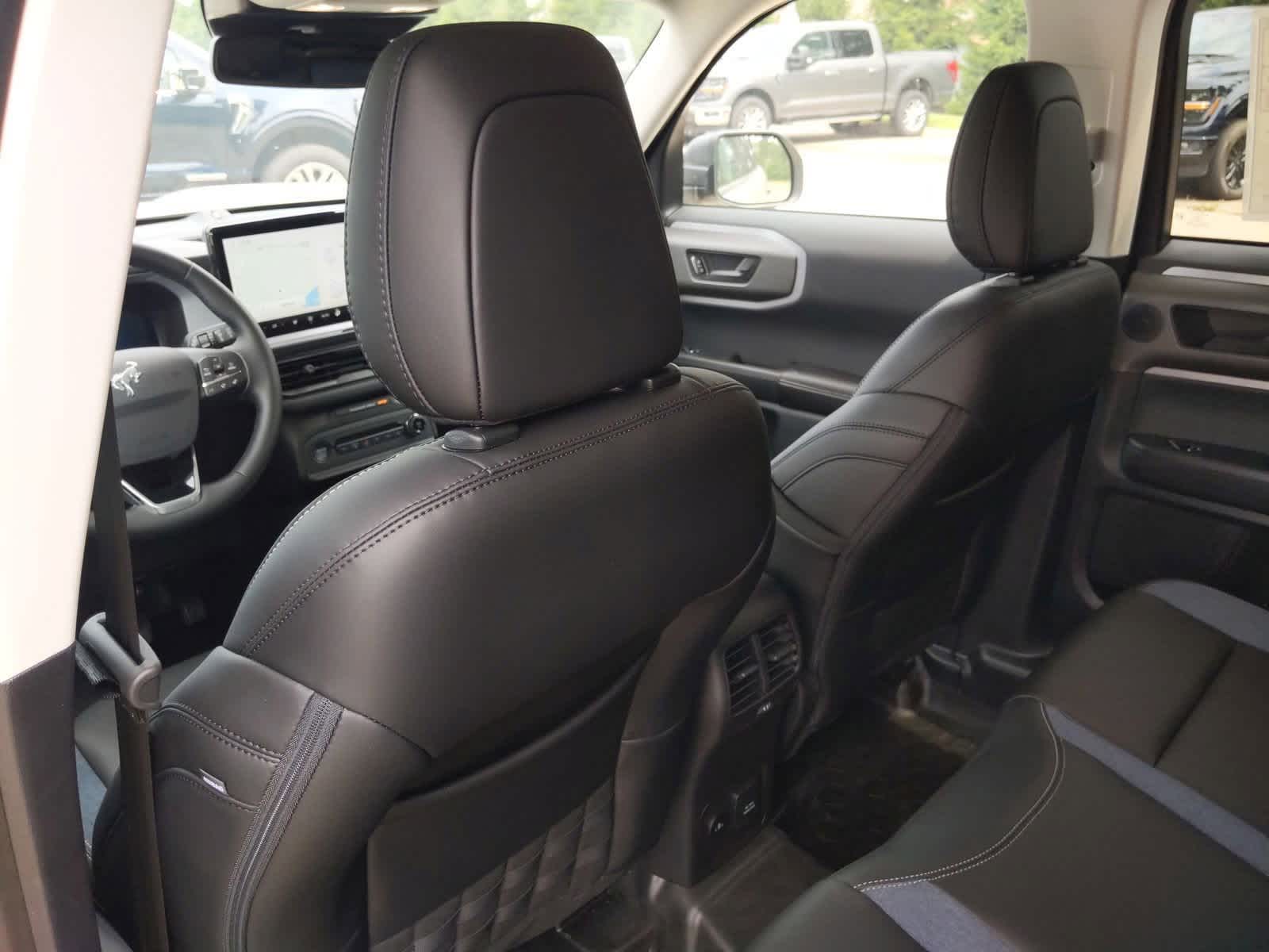 Thumbnail: 2025 Ford Bronco Sport - 19