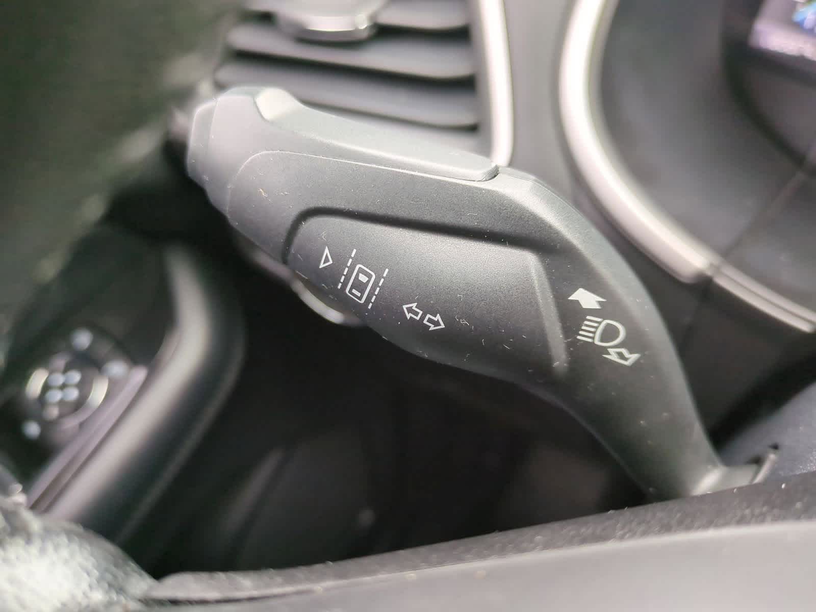 Thumbnail: 2020 Ford Edge - 26