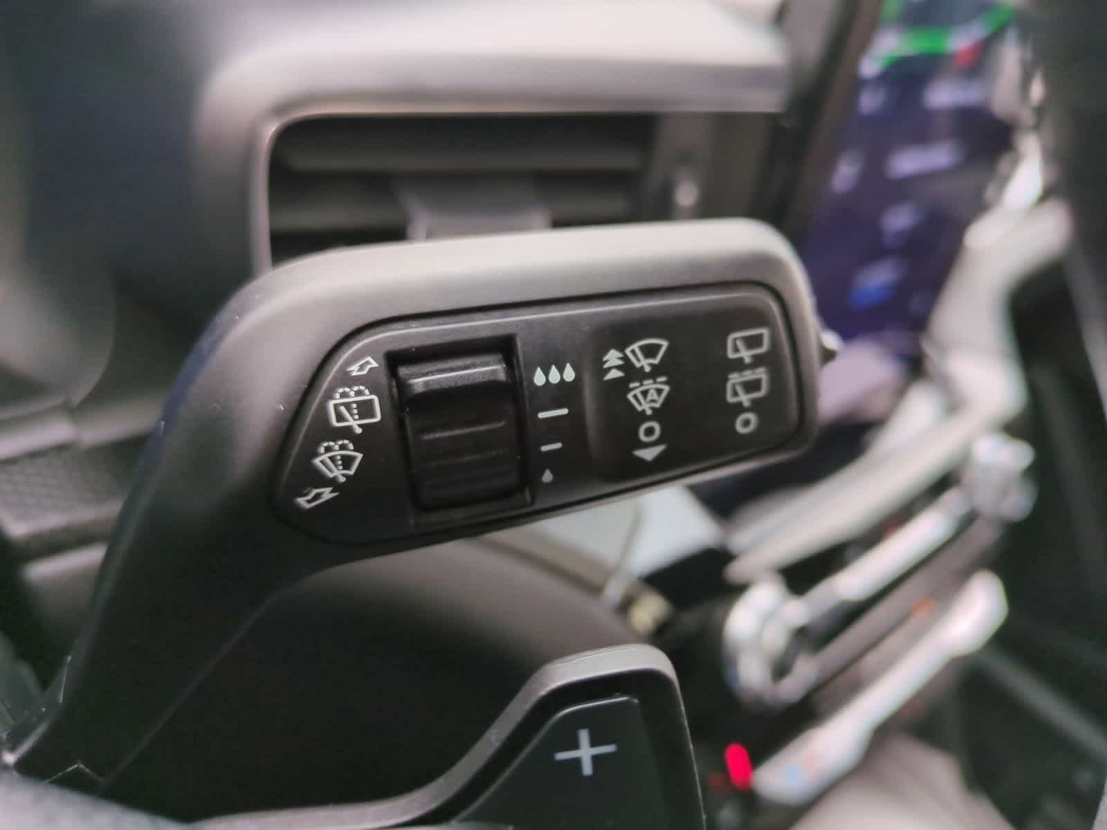 Thumbnail: 2022 Ford Explorer - 29