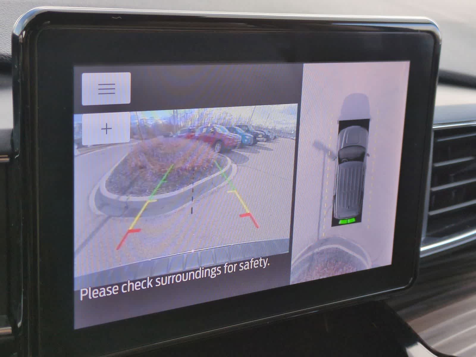 Thumbnail: 2023 Ford Explorer - 29