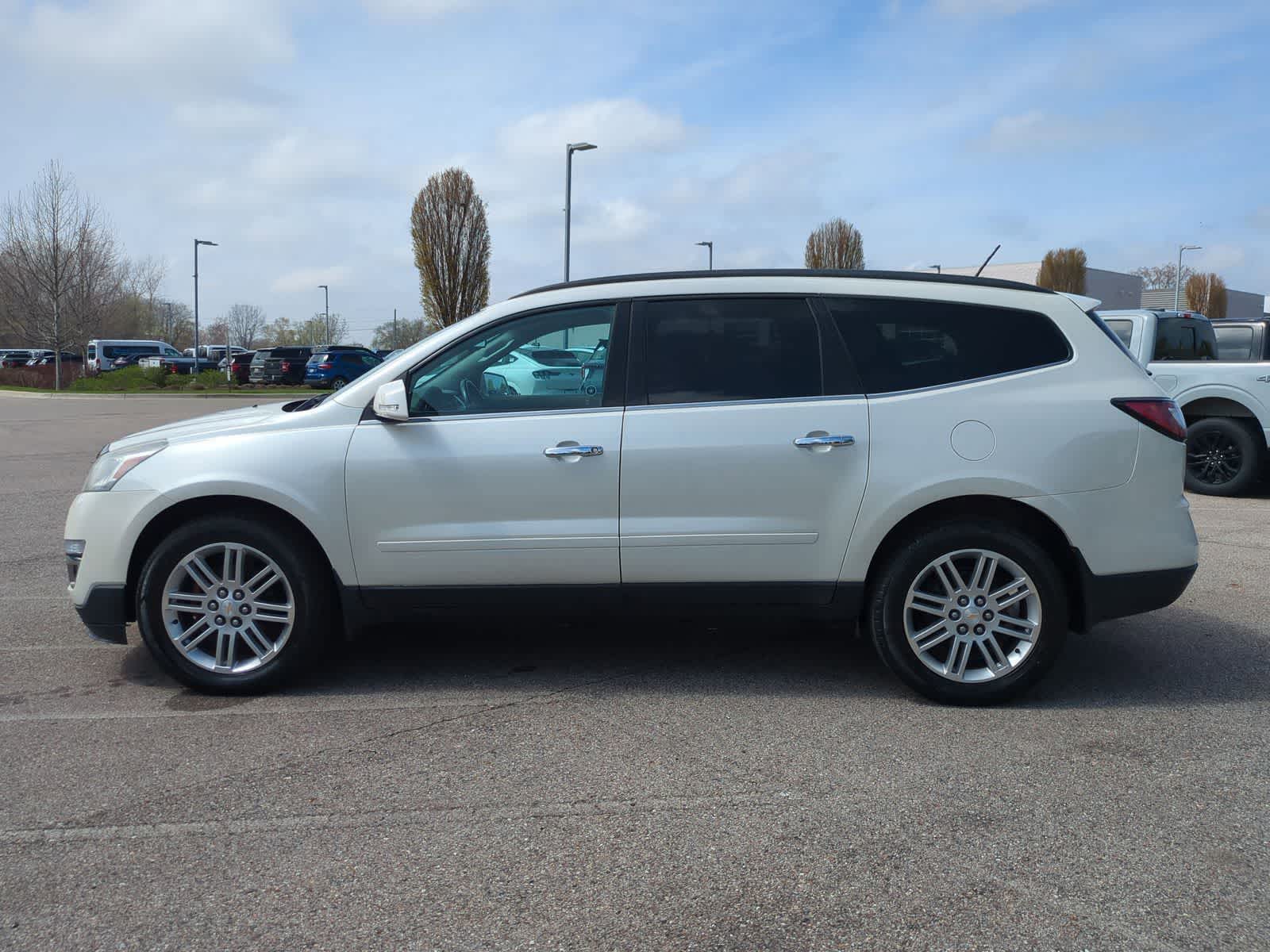 Thumbnail: 2015 Chevrolet Traverse - 5