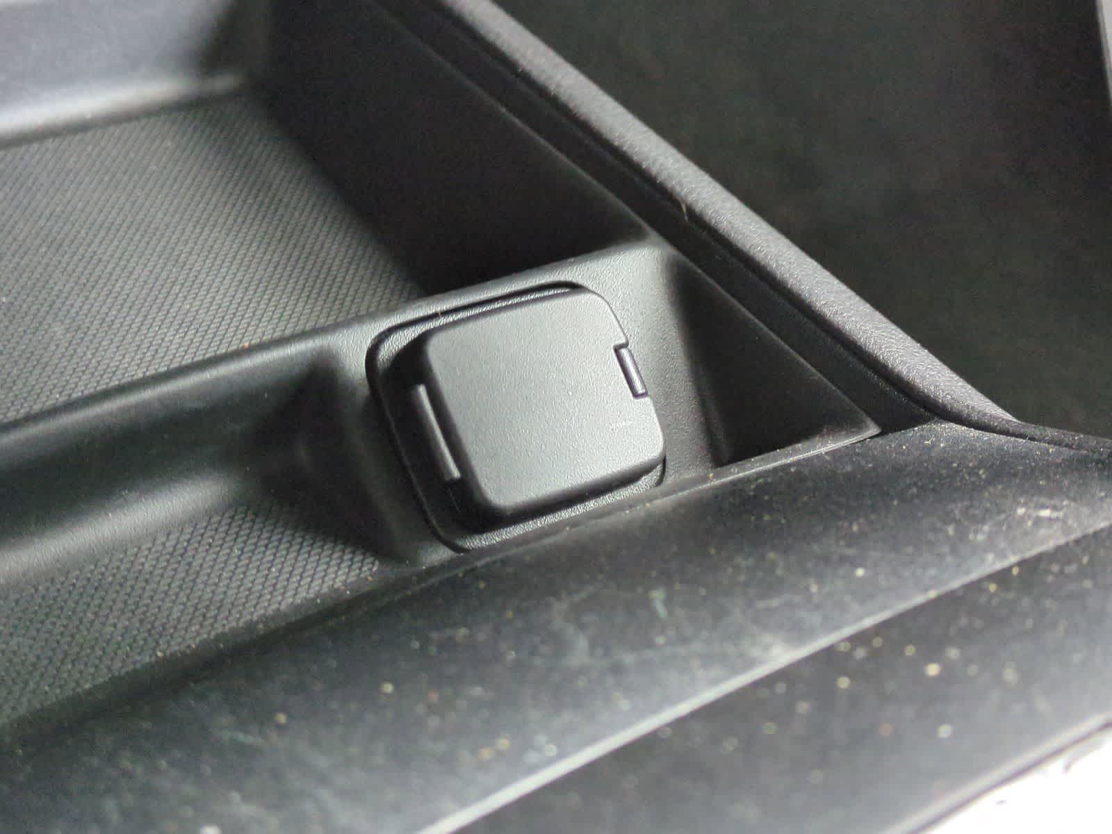 Thumbnail: 2013 Ford Fusion - 30