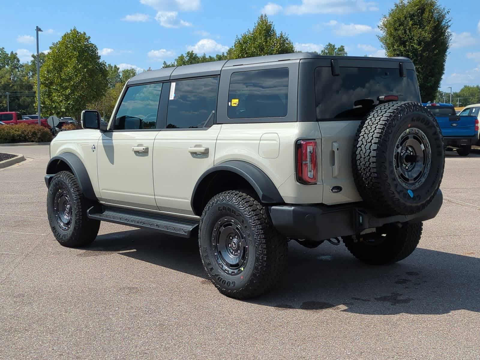 Thumbnail: 2025 Ford Bronco - 6