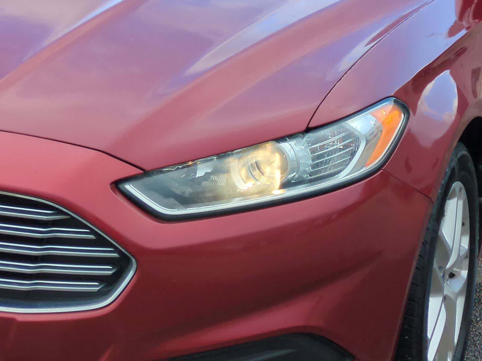 Thumbnail: 2013 Ford Fusion - 11